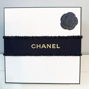 CHANEL Holiday Gift Box Packaging